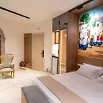 446 White Luxury Appartement