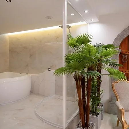 446 White Luxury Daire
