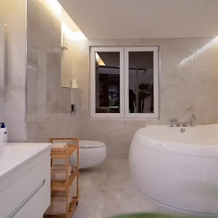 446 White Luxury Daire Shkodër