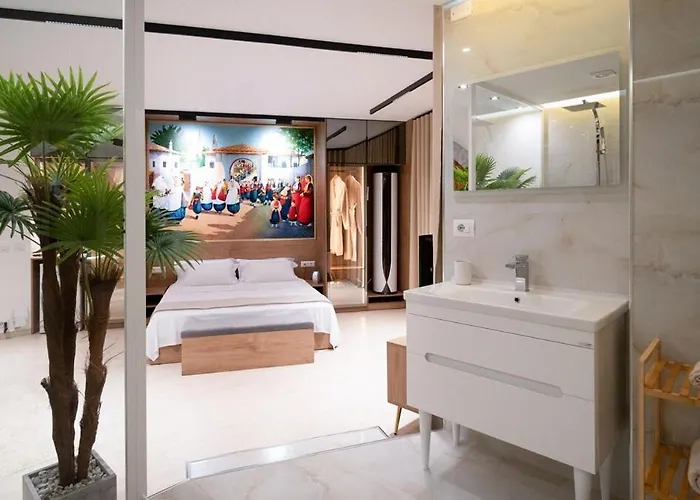 446 White Luxury שקודר