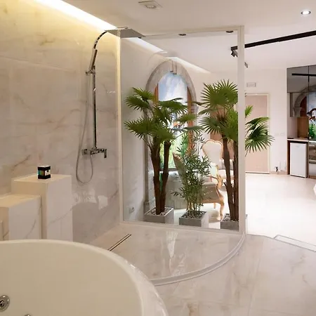 Appartement 446 White Luxury